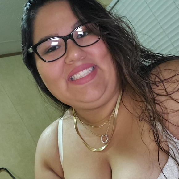 Hello 🙂👋 - Picture 1 of 2